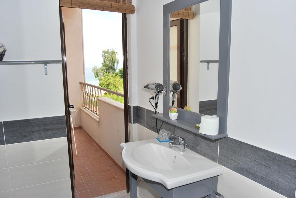 Plaisir Apartment *