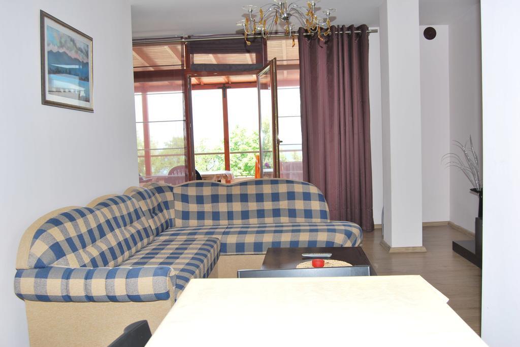 Apartment Plaisir